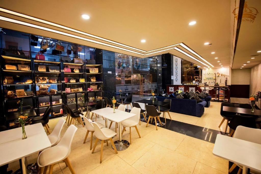 Golden Crown Hotel Saigon Хошимін Екстер'єр фото