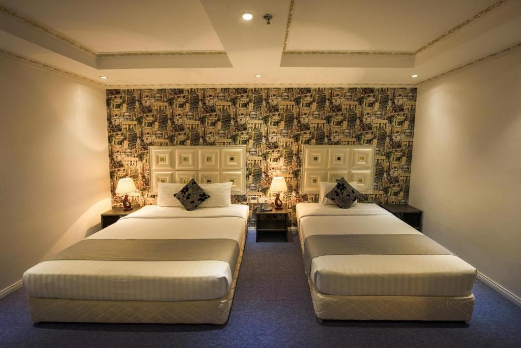 Golden Crown Hotel Saigon Хошимін Екстер'єр фото