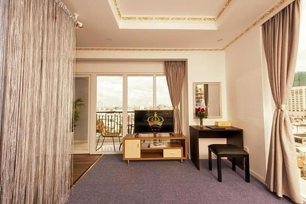 Golden Crown Hotel Saigon Хошимін Екстер'єр фото